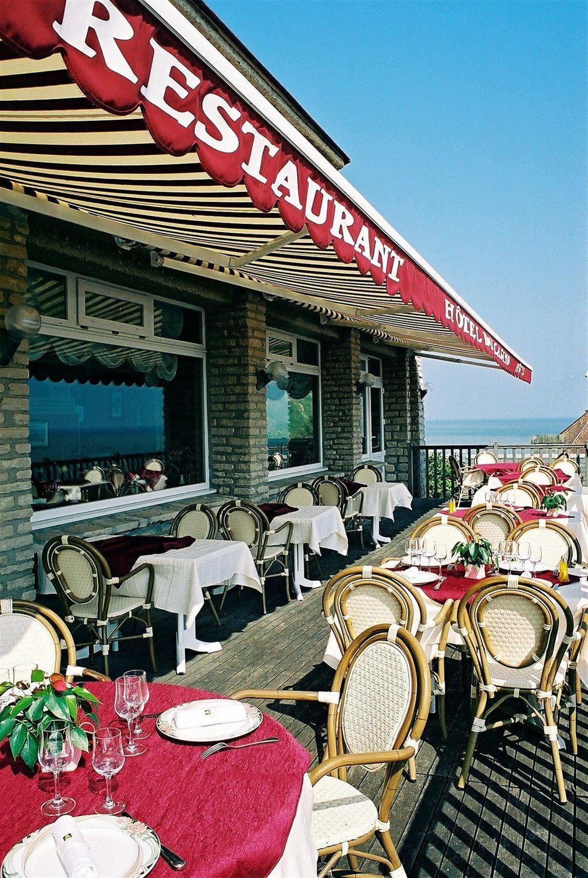 Logis Hotel Du Casino Vierville-sur-Mer Esterno foto